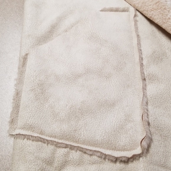 Kate Collection vest - Picture 7 of 8